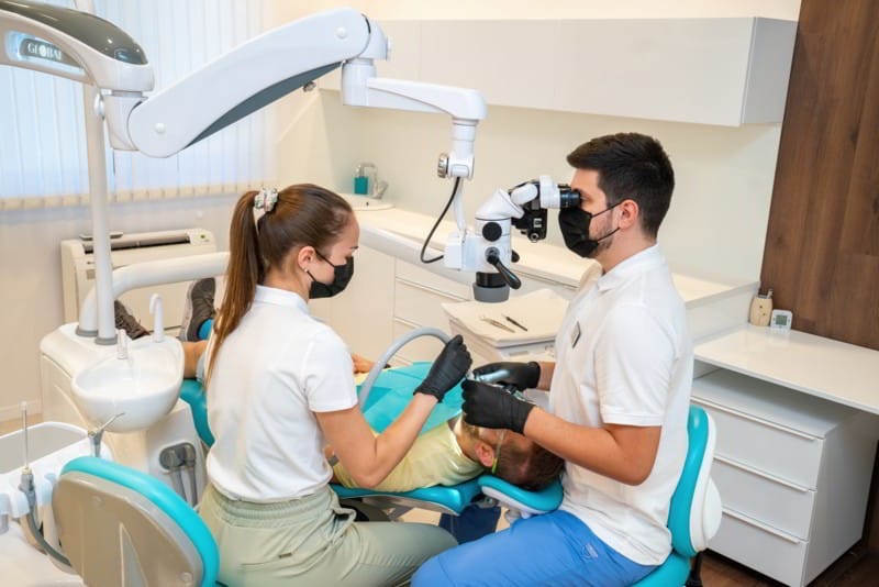 Средата в Дентална клиника Msmile